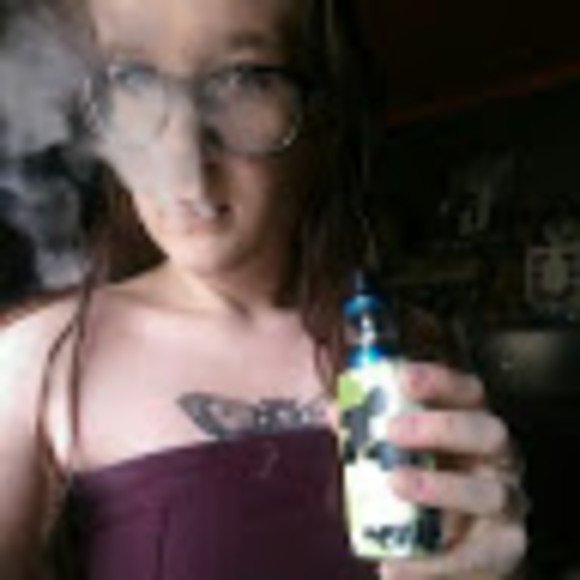 Meet your Posher, Bess - Picture 1 of 1